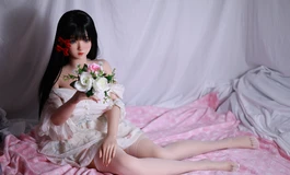 花与发梢的红