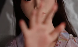 来吧，我只是个半身 此面向敌！请狠狠怜惜我