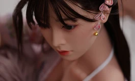 来吧，我只是个半身 此面向敌！请狠狠怜惜我