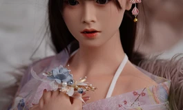 来吧，我只是个半身 此面向敌！请狠狠怜惜我