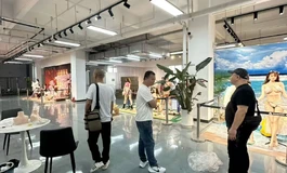 今天去看了下品牌工厂